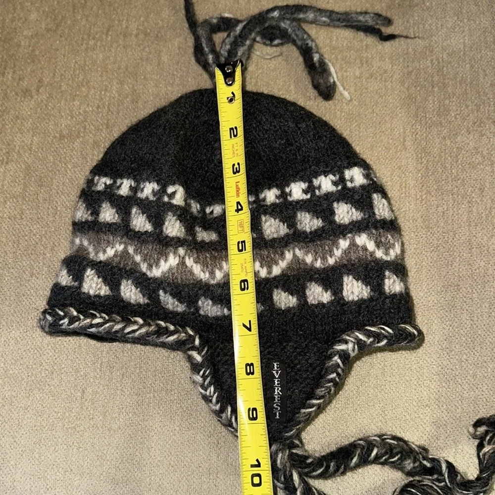 EVEREST DESIGNS Wool Fully Lined Kids Hat With Earflaps Hand-knit in Nepal